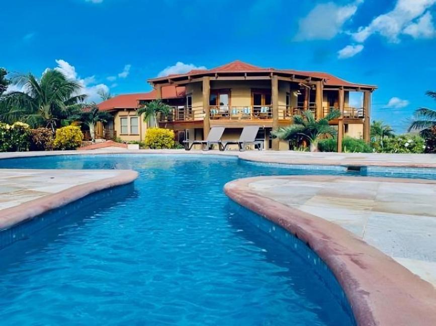 Villa Serenity San Pedro  Εξωτερικό φωτογραφία
